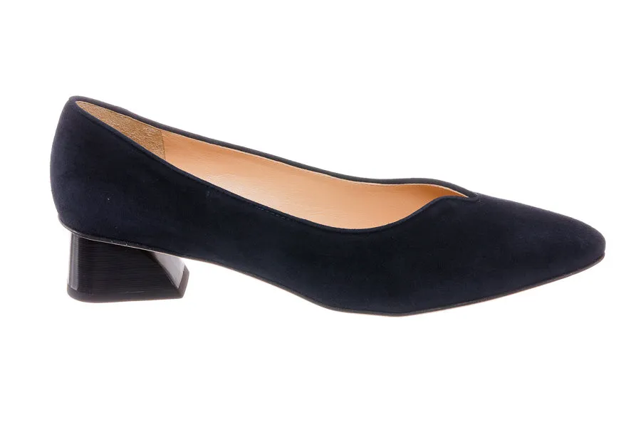 Br Lia Navy