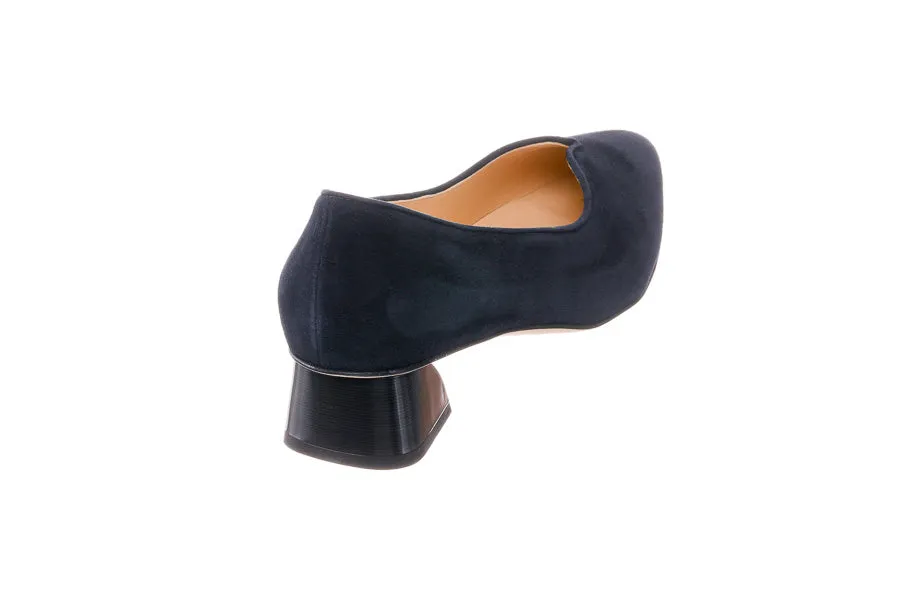Br Lia Navy
