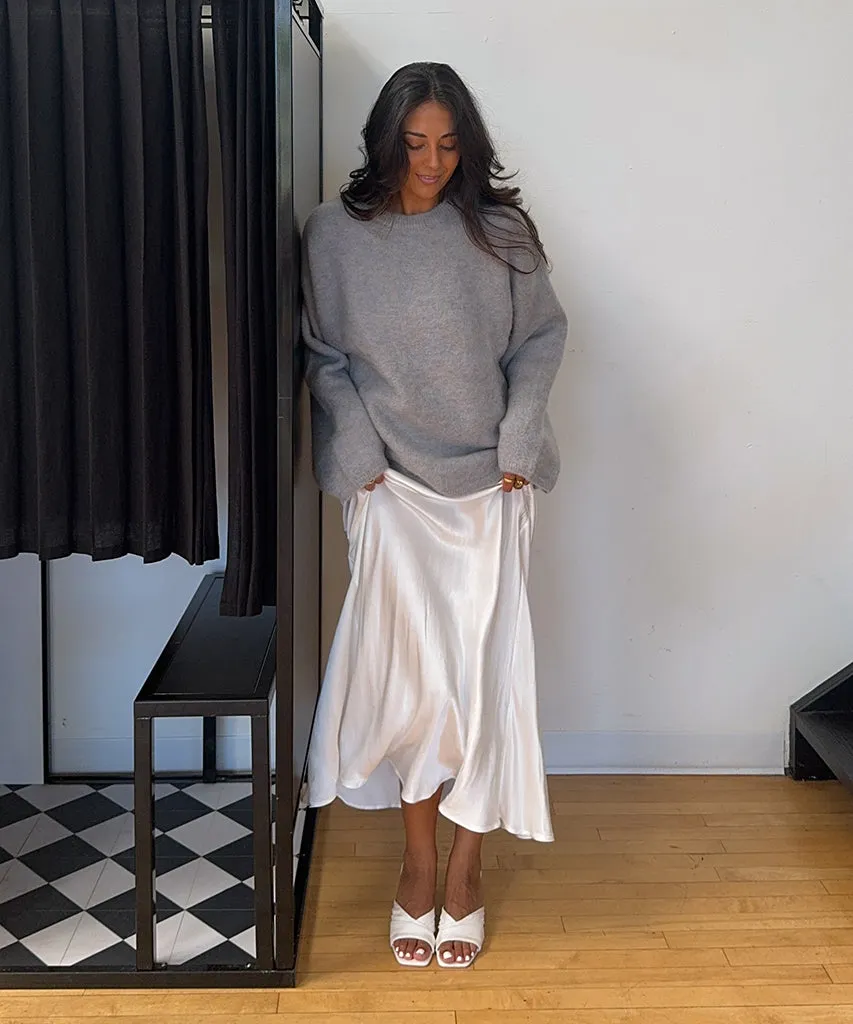 CARLAN HEELS OFF WHITE SILK - re:vita