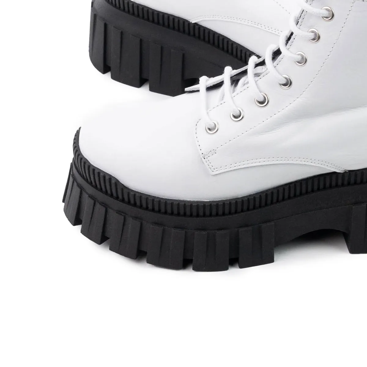 Hufflepuff White Leather