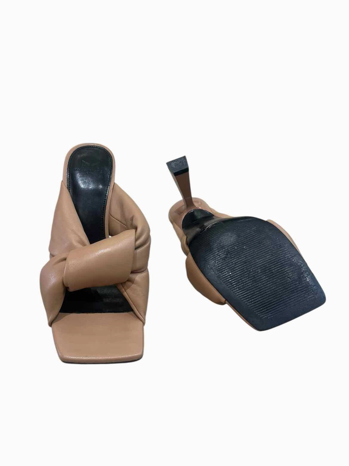 Marc Fisher Light Brown Size 9 Sandals