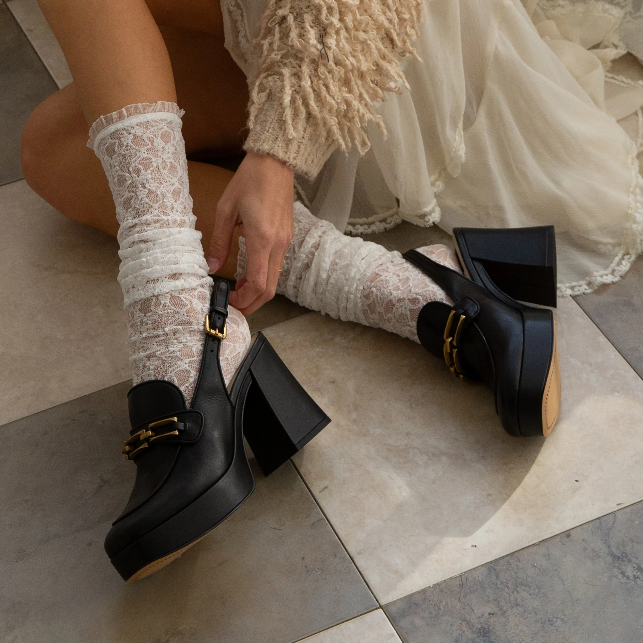 SIRUS HEELS BLACK LEATHER