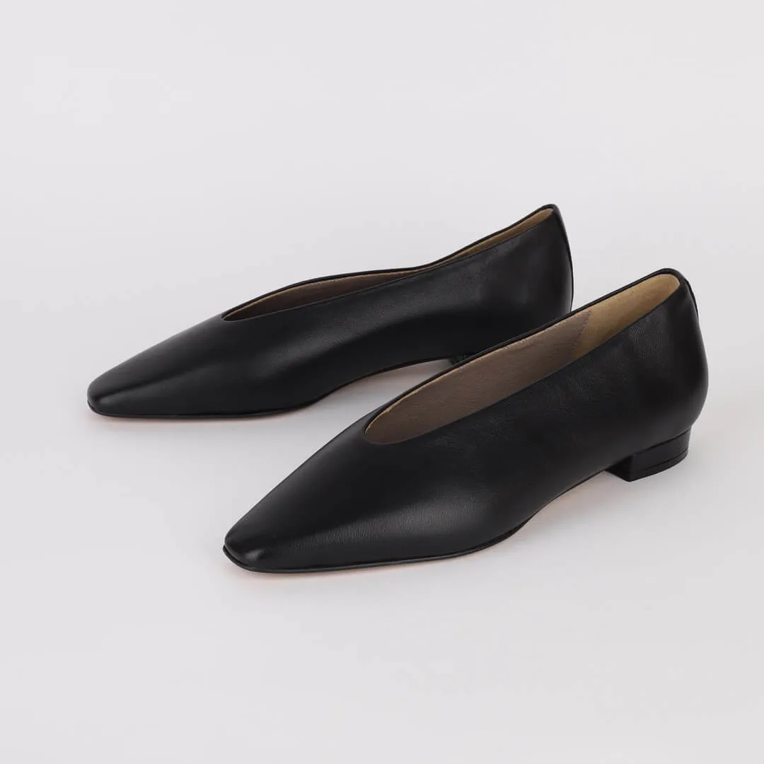 *UK size 13 - LETSBE - black, 1.5cm heels