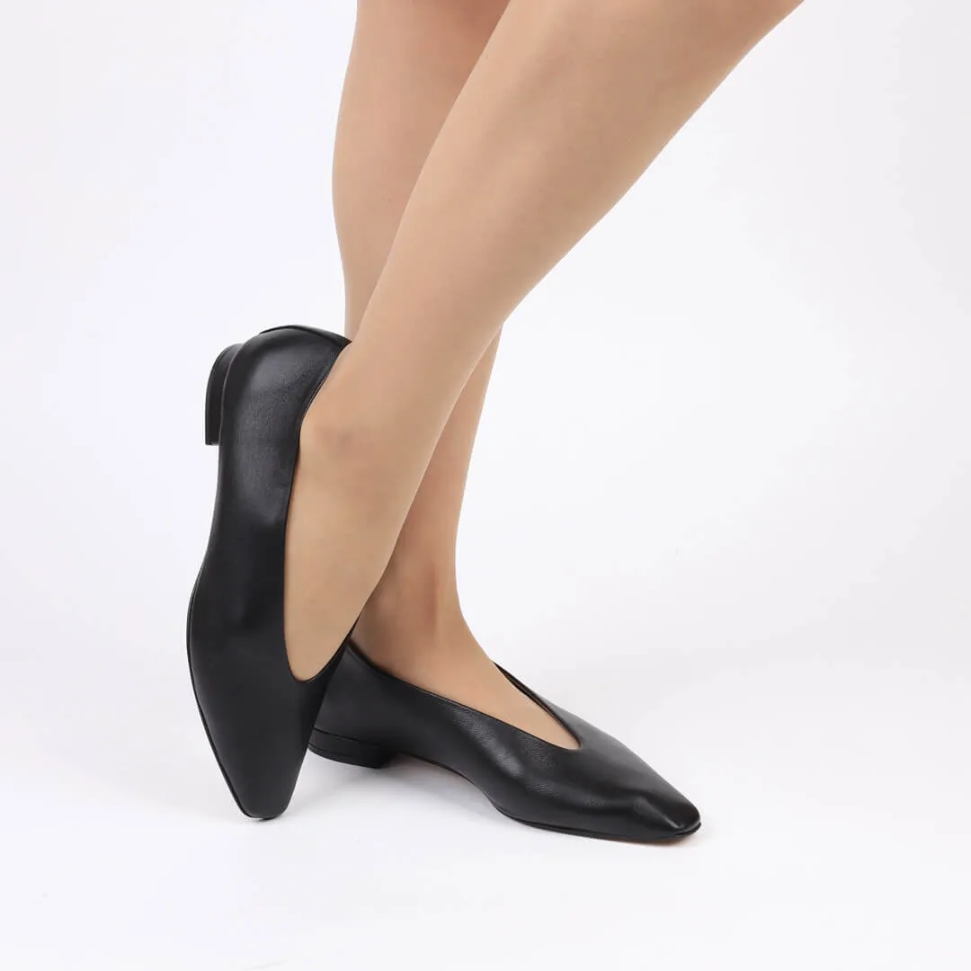 *UK size 13 - LETSBE - black, 1.5cm heels
