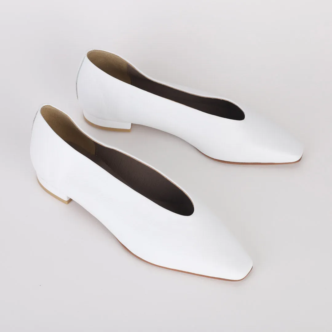 *UK size 13 - LETSBE - black, 1.5cm heels