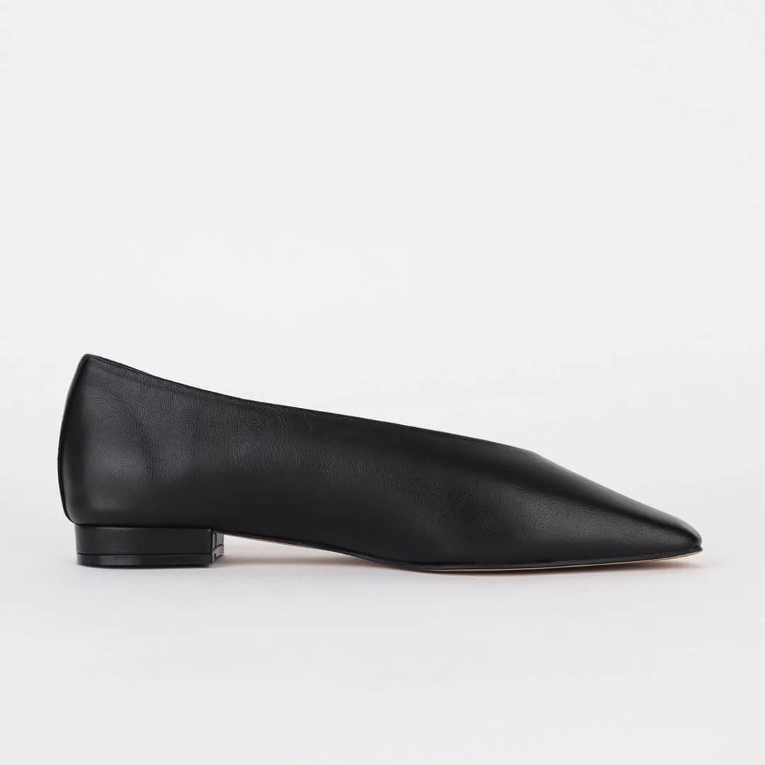 *UK size 13 - LETSBE - black, 1.5cm heels
