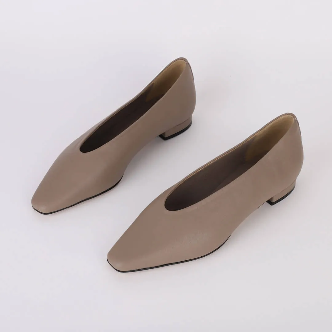 *UK size 13 - LETSBE - black, 1.5cm heels