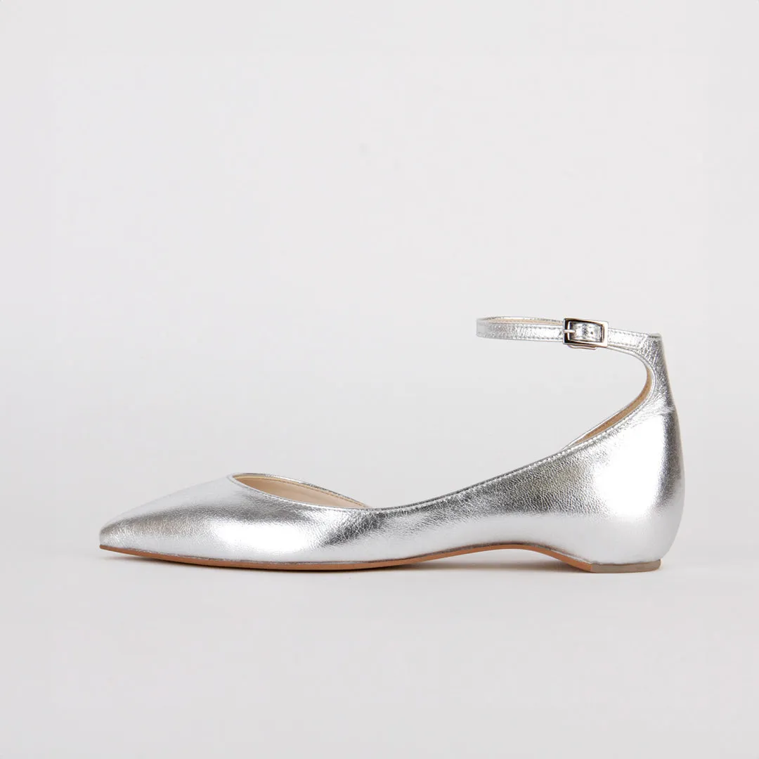 *UK size 13 - PINKUMI - black, 1.5cm heels